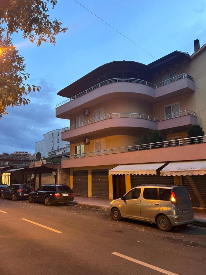Cozy Room Center Shkoder Bagian luar foto